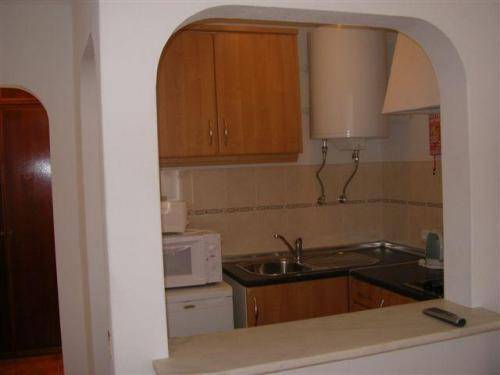 Imagen de la habitación del Apartamentos Salema Praia Club. Foto 16