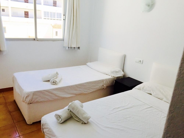 Imagen de la habitación del Apartamentos San Antonio Beach. Foto 6