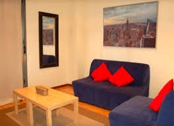Imagen de la habitación del Apartamentos San Bernardo 3000. Foto 3