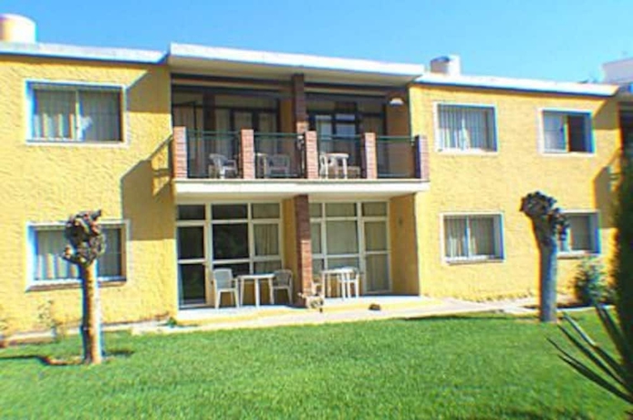 Imagen de los exteriores del Apartamentos San Carlos, Benalm&aacute;dena. Foto 13