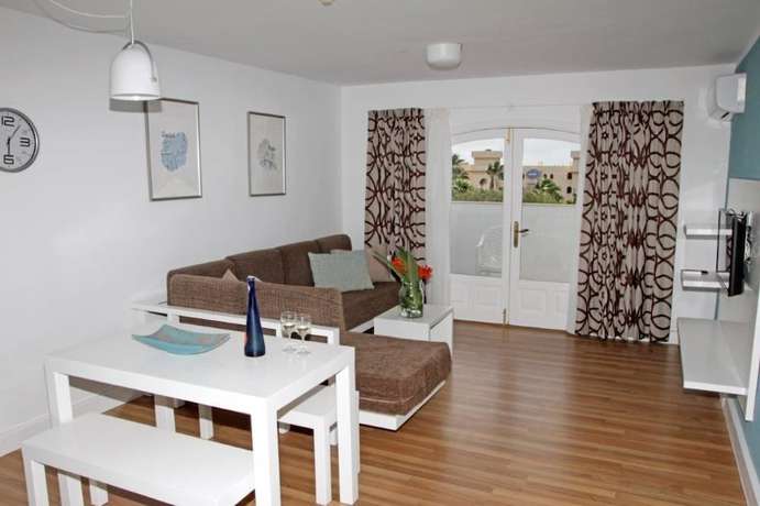 Imagen de la habitación del Apartamentos San Marcial. Foto 8