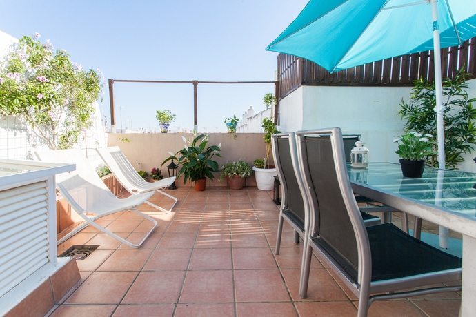 Imagen de los exteriores del Apartamentos San Marcos, Sevilla. Foto 11