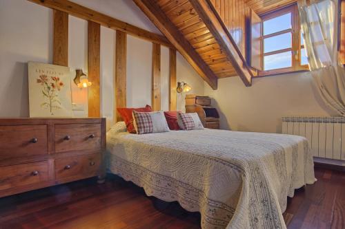 Imagen de la habitación del Apartamentos San Marsial Benasque Hotelandapartamentos. Foto 7