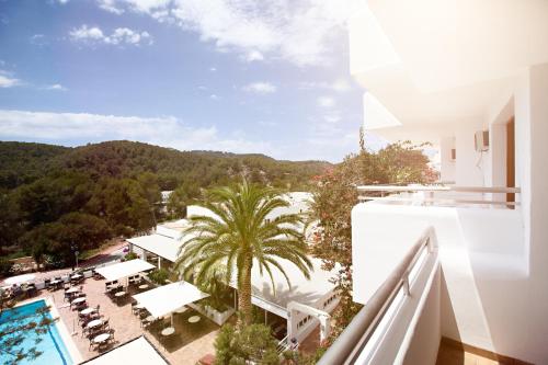 Imagen general del Apartamentos San Miguel Park and Esmeralda Mar. Foto 10