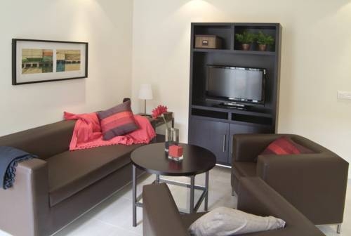 Imagen de la habitación del Apartamentos San Pablo Suites. Foto 5