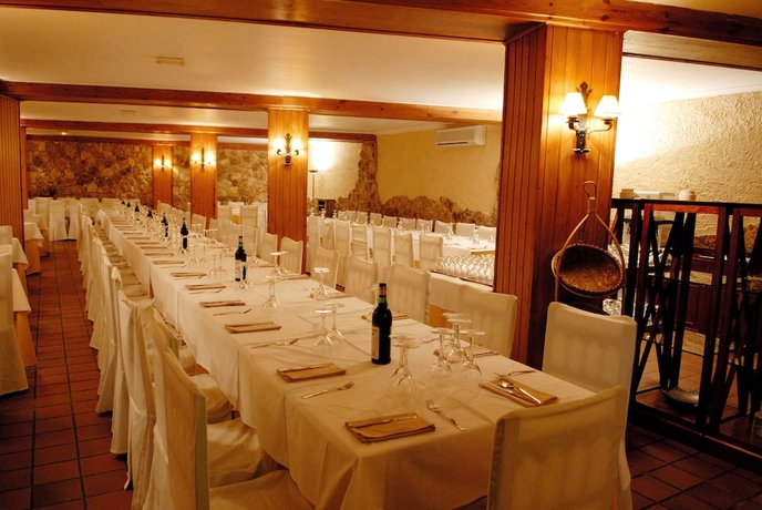 Imagen del bar/restaurante del Apartamentos San Pedro, Sierra de Cazorla. Foto 2