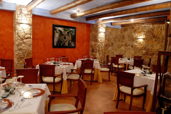 Imagen del bar/restaurante del Apartamentos San Pedro, Sierra de Cazorla. Foto 6