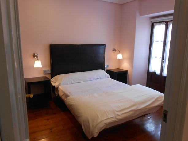 Imagen de la habitación del Apartamentos San Roque, Llanes. Foto 8