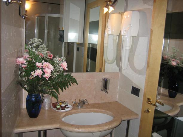 Imagen de la habitación del Apartamentos San Simeon. Foto 5