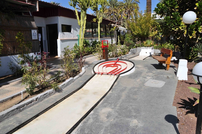 Imagen de los exteriores del Apartamentos San Valentín and Terraflor Park. Foto 9