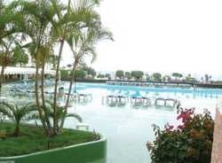 Imagen de la piscina del Apartamentos Sand Club. Foto 2