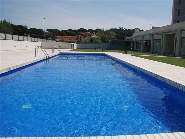 Imagen de la piscina del Apartamentos Sant Antoni De Calonge. Foto 6