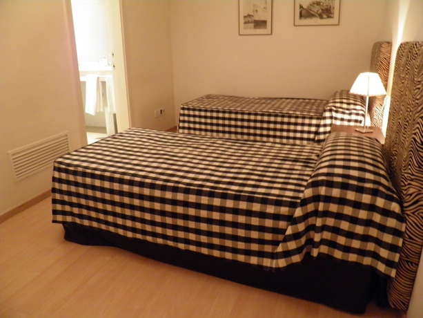 Imagen de la habitación del Apartamentos Sant Jordi Fontanella. Foto 3