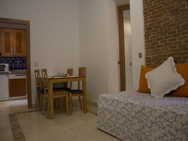 Imagen de la habitación del Apartamentos Santa Ana, Barrio de las Letras. Foto 5