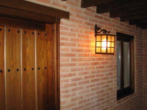 Imagen de los exteriores del Apartamentos Santa Ana, Granada. Foto 23