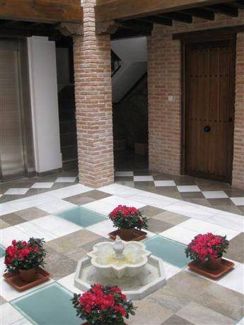 Imagen de los interiores del Apartamentos Santa Ana, Granada. Foto 31