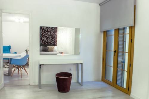 Imagen de la habitación del Apartamentos Santa Cruz, Málaga. Foto 3