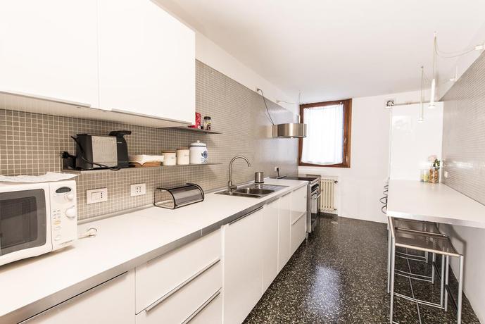 Imagen de los interiores del Apartamentos Santa Maria Formosa Apartment. Foto 13