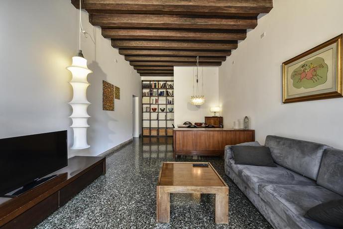 Imagen de los interiores del Apartamentos Santa Maria Formosa Apartment. Foto 15