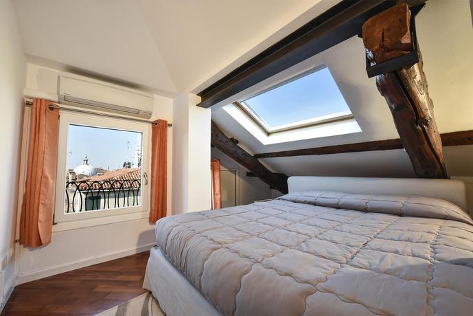 Imagen de la habitación del Apartamentos Santa Maria Formosa Apartment. Foto 5