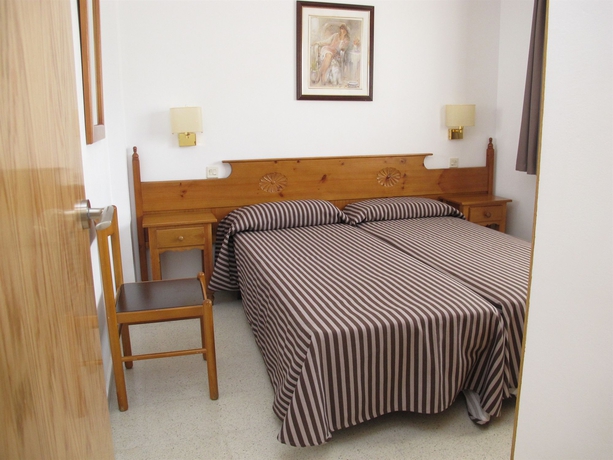Imagen de la habitación del Apartamentos Santi, Lloret de Mar. Foto 3