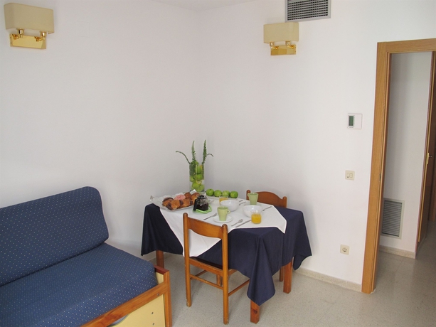 Imagen de la habitación del Apartamentos Santi, Lloret de Mar. Foto 8