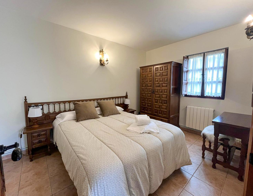 Imagen general del Apartamentos Santillana - Mijares 3000. Foto 8