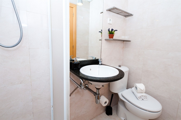 Imagen de la habitación del Apartamentos Sata Park Guell. Foto 2