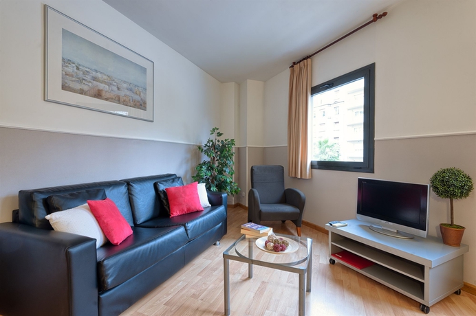 Imagen de los interiores del Apartamentos Sata Park Guell. Foto 13