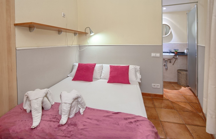Imagen de la habitación del Apartamentos Sata Park Guell. Foto 8