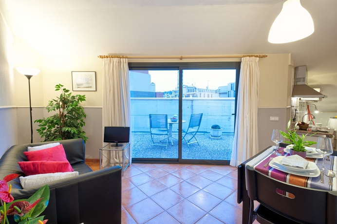 Imagen de los interiores del Apartamentos Sata Park Guell. Foto 14