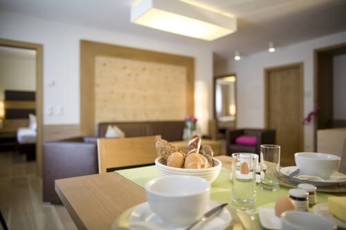 Imagen general del Apartamentos Schneeweiss Lifestyle - Apartments - Living. Foto 2