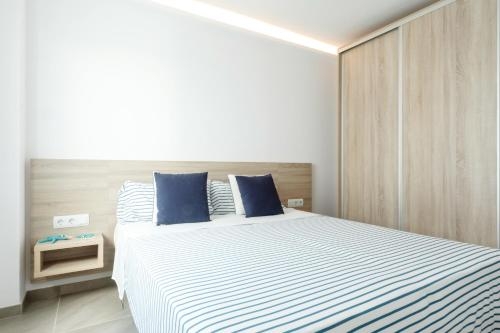 Imagen general del Apartamentos Sea Breeze, Cala Millor. Foto 6