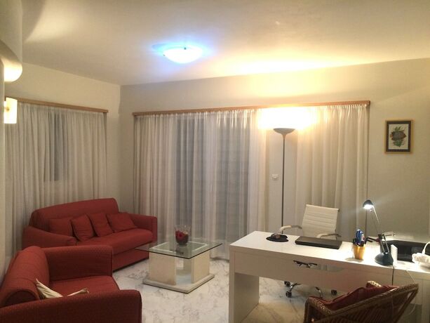 Imagen general del Apartamentos Sea Breeze, Kalamaki. Foto 2