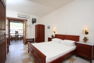 Imagen de la habitación del Apartamentos Sea View Village Estudios and. Foto 8