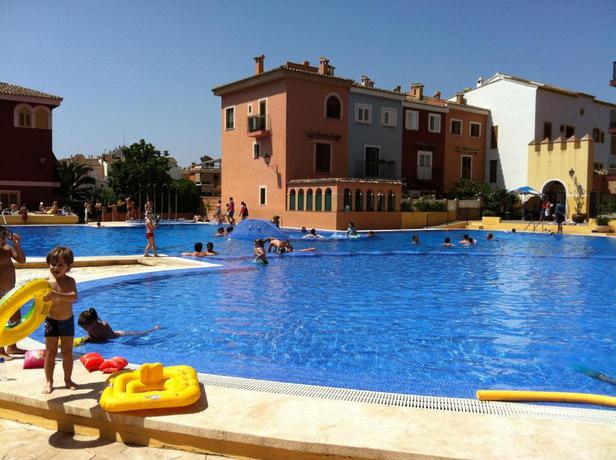 Imagen general del Apartamentos Sea You Apartamentos Valencia Port Saplaya. Foto 16