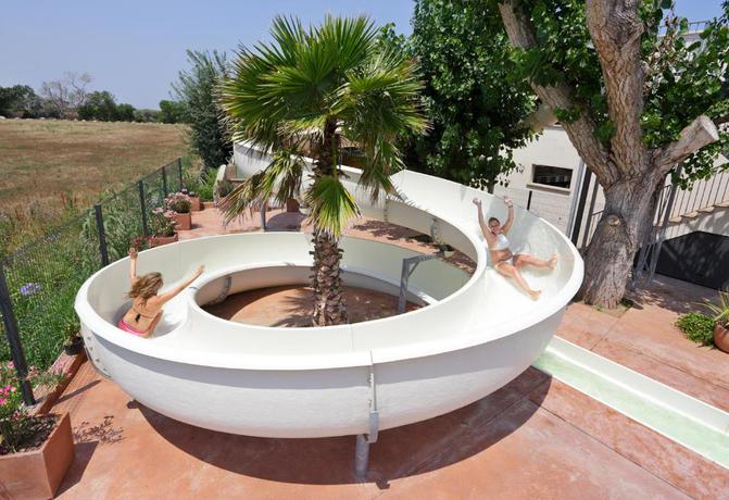 Imagen de la piscina del Apartamentos Sénia Riu. Foto 21