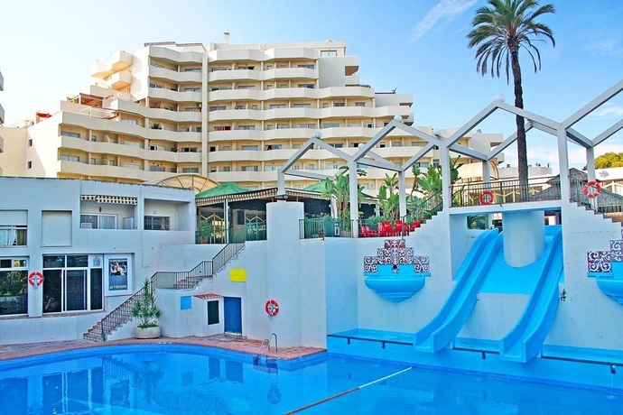 Imagen de la piscina del Apartamentos Select Benal Beach. Foto 10