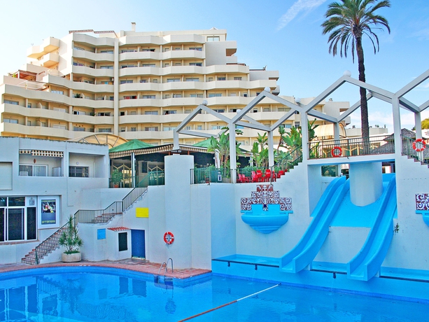 Imagen de la piscina del Apartamentos Select Benal Beach. Foto 16