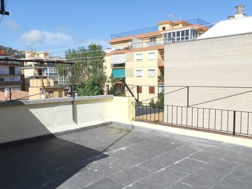 Imagen general del Apartamentos Senia, Lloret de Mar. Foto 8