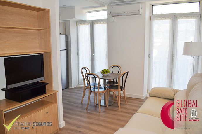 Imagen de la habitación del Apartamentos Sercotel Apartamentos Europa. Foto 6