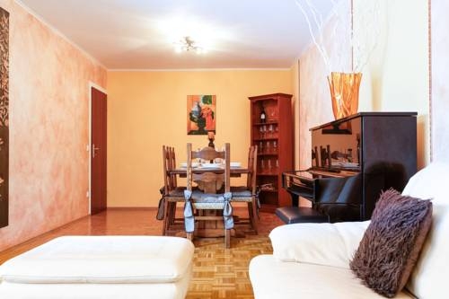 Imagen general del Apartamentos Serena Suites Serviced. Foto 17