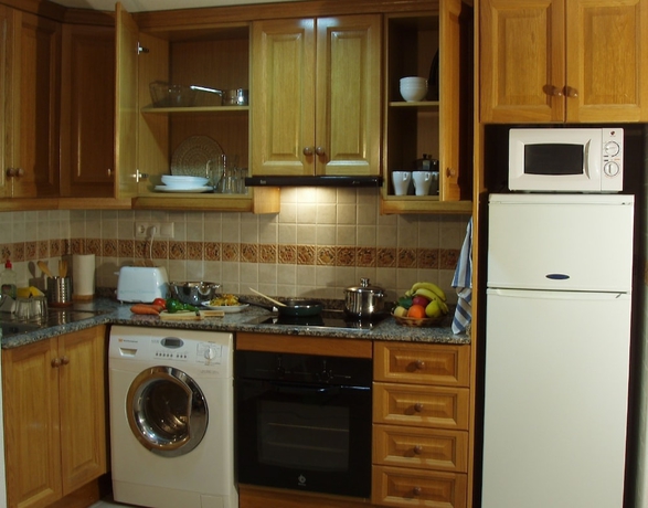 Imagen de la habitación del Apartamentos Serrella. Foto 9