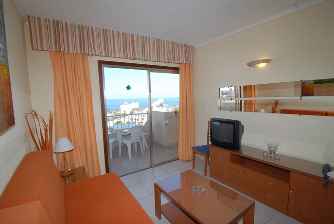 Imagen de los interiores del Apartamentos Servatur Caribe. Foto 12