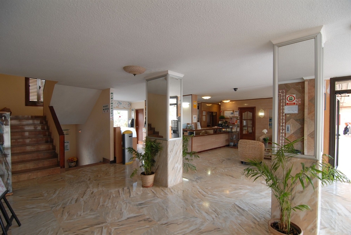 Imagen de los interiores del Apartamentos Servatur Caribe. Foto 14