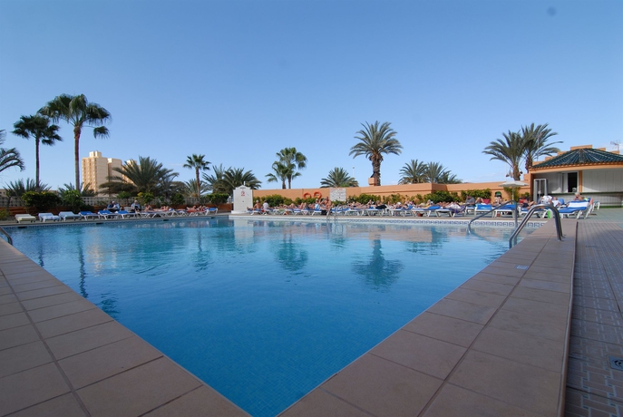 Imagen de la piscina del Apartamentos Servatur Caribe. Foto 16