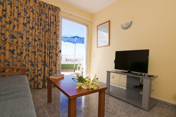 Imagen de los interiores del Apartamentos Servatur Montebello. Foto 9