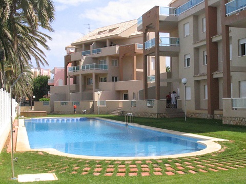 Imagen de la piscina del Apartamentos Serviden Apartamentos Varios. Foto 3