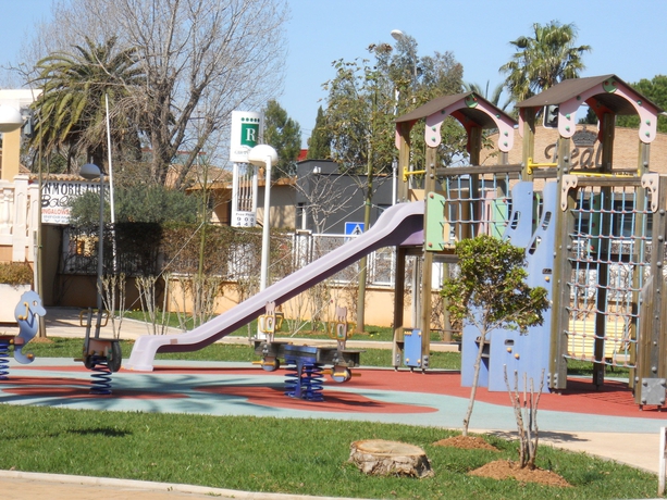 Imagen de los exteriores del Apartamentos Serviden Aquamarina. Foto 5