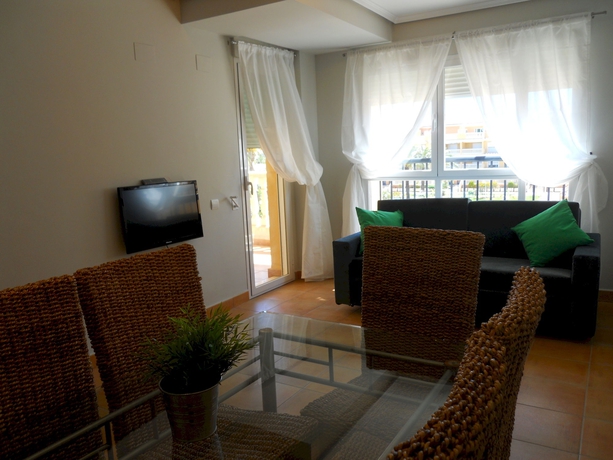 Imagen de la habitación del Apartamentos Serviden Aquamarina. Foto 2